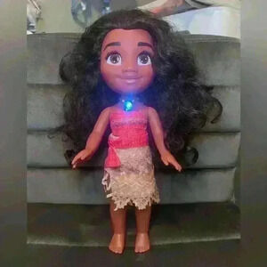 Disney Moana Doll Talks & Sings 14 inch